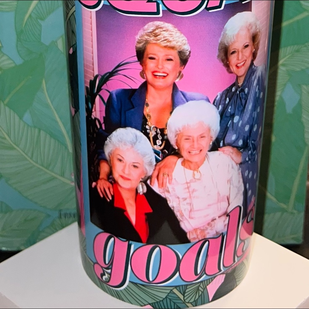TV Show The Golden Girls Green 18 oz. Plastic Cups Party Favor Set of 4